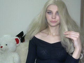  AnnaShy20