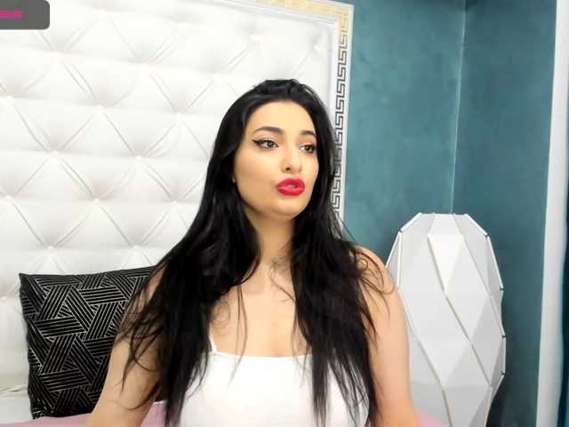  CurvyTeen