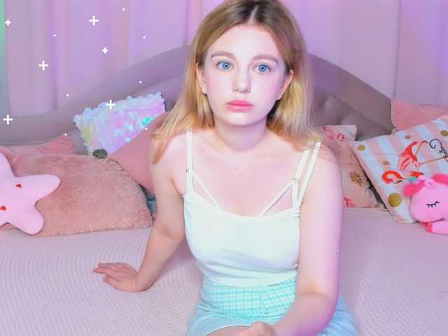 KatieLouis