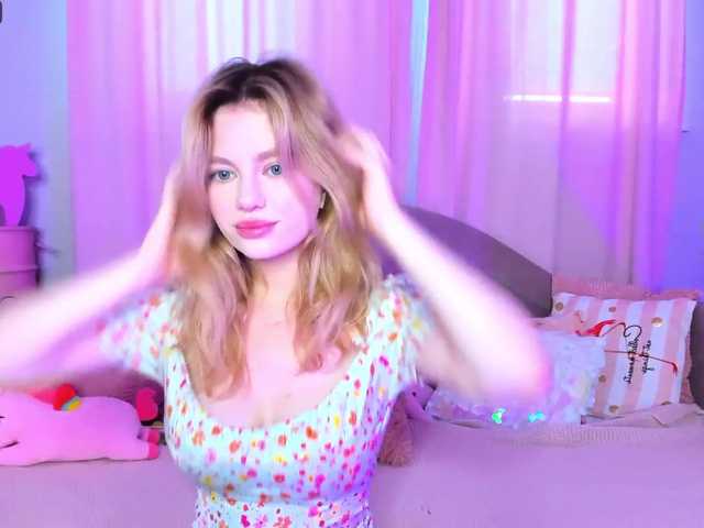  KatieLouis