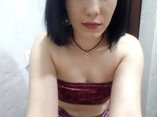  Leyliaxx