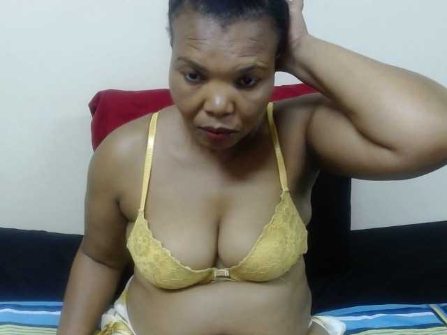 MatureGoddess