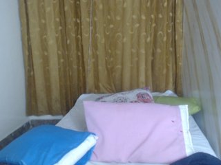 Nicollehoot