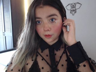  Stefany29